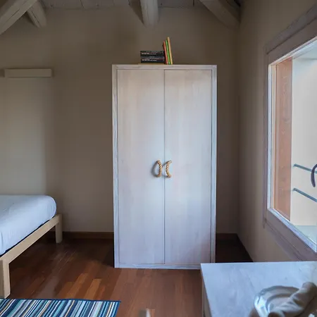 Farm House * 론카데