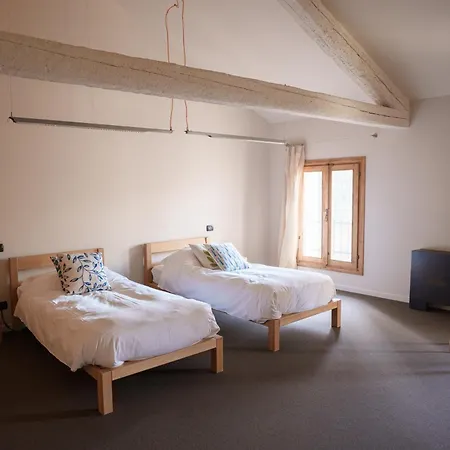 فندق Farm House
