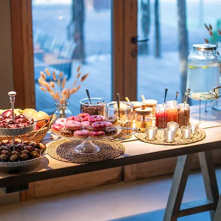 Farm House Szálloda *