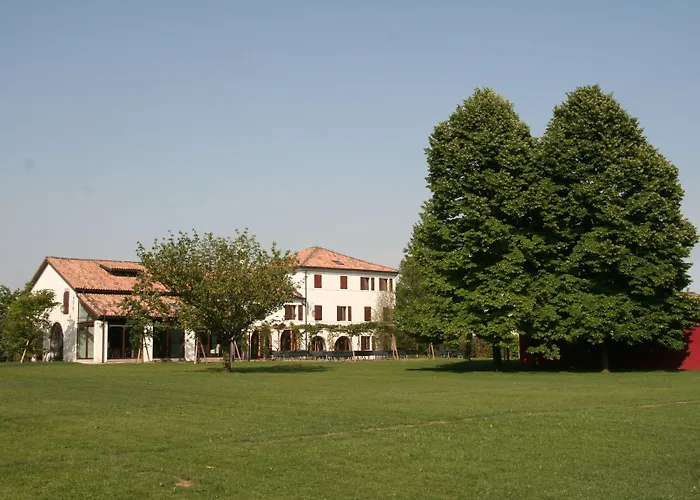 Farm House Hotel